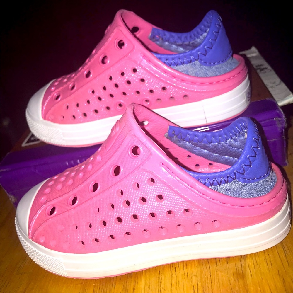 New Skechers Glitter Kids Shoes Size 8